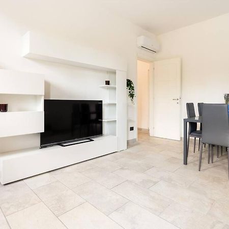 Appartamento Unico A Bologna Con 3 Camere E Parcheggio Gratuito Luaran gambar