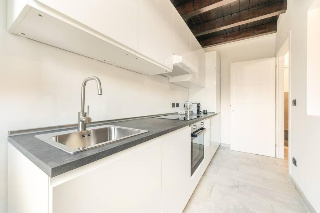 Appartamento Unico A Bologna Con 3 Camere E Parcheggio Gratuito Luaran gambar